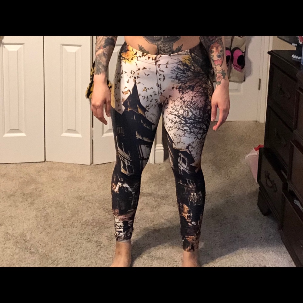 Haunted house leggings